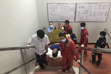 Giàn khai thác Hải Thạch cứu ngư dân bị hôn mê sâu trong đêm tối