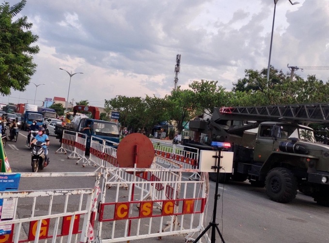 Thành phố Đà Nẵng cũng tạo điều kiện để người dân từ các tỉnh phía Nam trên đường về quê ở phía Bắc đi qua địa phận thành phố an toàn.