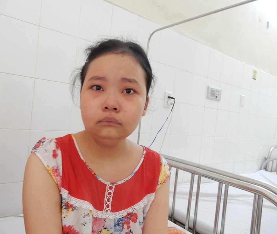 Bạn đọc giúp đỡ cô học trò gồng mình chiến đấu bệnh tật gần 100 triệu đồng - 2 Bạn đọc giúp đỡ cô học trò gồng mình chiến đấu bệnh tật gần 100 triệu đồng - 2