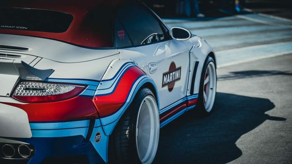 Chiêm ngưỡng những sắc màu hiếm thấy của Porsche - 14 Chiêm ngưỡng những sắc màu hiếm thấy của Porsche - 14