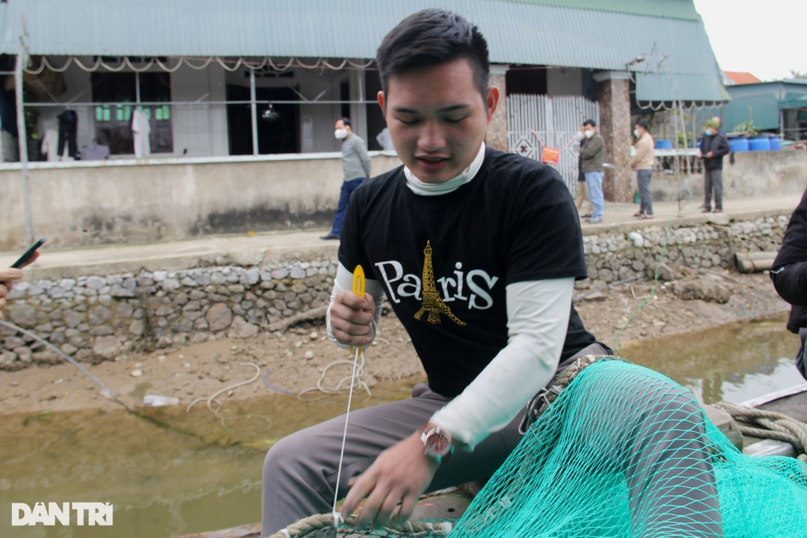 Điều gì khiến ngư dân càng vươn khơi càng thua lỗ? - 4 Điều gì khiến ngư dân càng vươn khơi càng thua lỗ? - 4