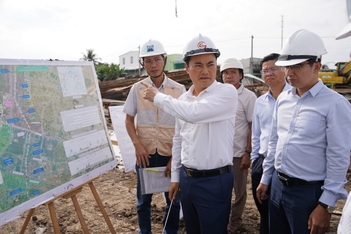 Phó Chủ tịch TPHCM kiểm tra đoạn ì ạch nhất của Vành đai 3