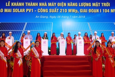 Khánh thành nhà máy năng lượng mặt trời 210 MWp vùng biên giới Tây Nam