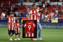 Luis Suarez chính thức chia tay Atletico Madrid, mơ ngày tái hợp Barcelona