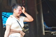 Nước mắt và tình người