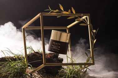 Mỹ phẩm Deaura – Bí quyết chống lão hóa da ngay từ bây giờ