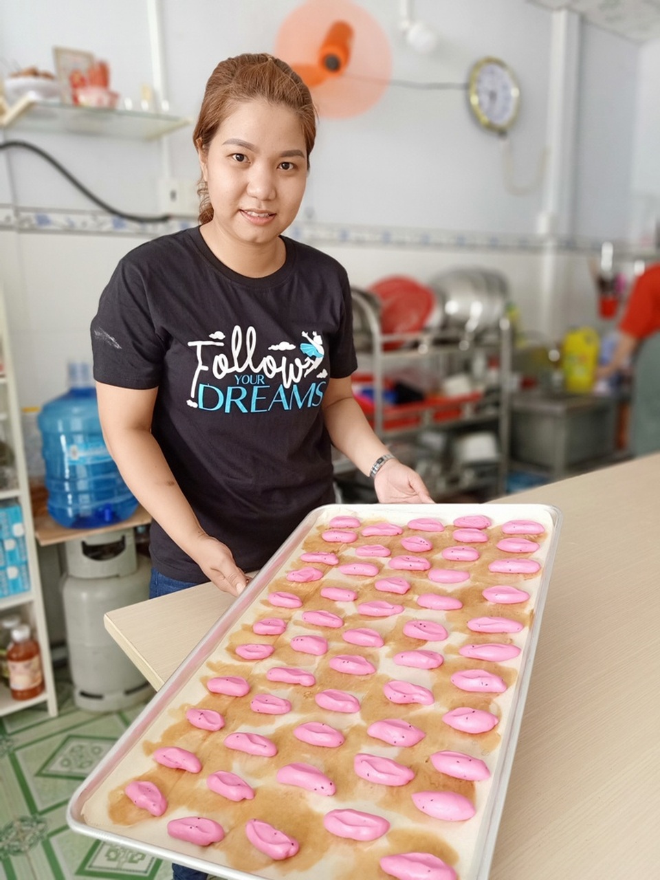Cô giáo mầm non làm bánh mì tí hon… thu hút thực khách nhí - 12 Cô giáo mầm non làm bánh mì tí hon… thu hút thực khách nhí - 12