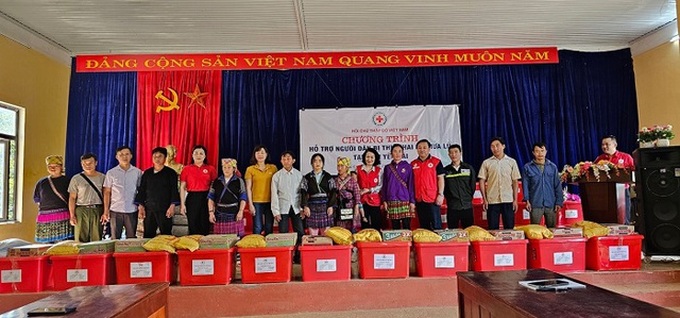 Tổng kinh phí và nguồn hàng do Trung ương Hội Chữ thập đỏ Việt Nam hỗ trợ gồm 400 triệu đồng tiền mặt và 200 thùng hàng gia đình với các vật dụng thiết yếu trị giá 127 triệu đồng.