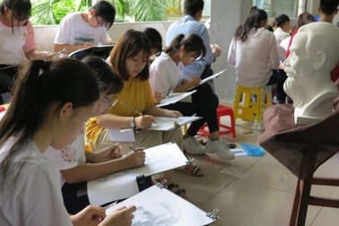 Trường ĐH Tôn Đức Thắng cho thí sinh thi năng khiếu trực tuyến tại nhà