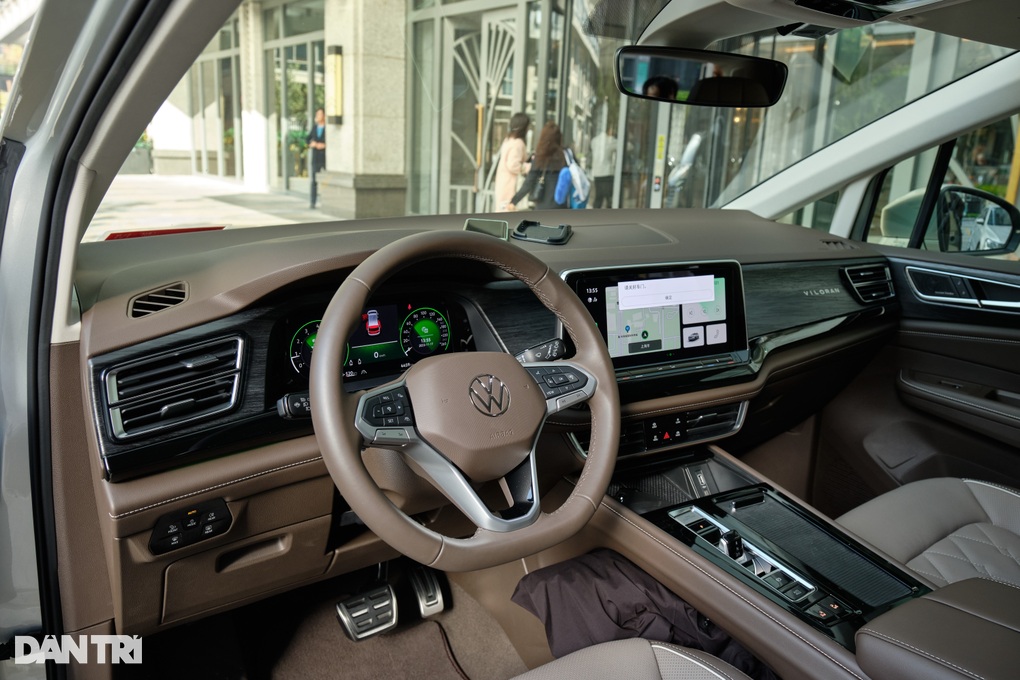 Giang Hồng Ngọc trở thành chủ nhân mới của VW Viloran sang trọng
