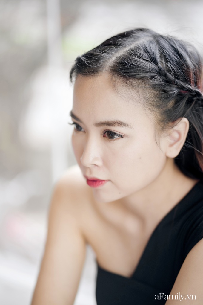 Đinh Khánh Ly - nữ giám đốc kiêm cô giáo dạy đàn cho trẻ tự kỷ: "Ở bên ngoài là ai hay quyền lực ra sao không quan trọng, chỉ muốn được làm mẹ bé Bơ thôi!" - Ảnh 5. Đinh Khánh Ly - nữ giám đốc kiêm cô giáo dạy đàn cho trẻ tự kỷ: "Ở bên ngoài là ai hay quyền lực ra sao không quan trọng, chỉ muốn được làm mẹ bé Bơ thôi!" - Ảnh 5.