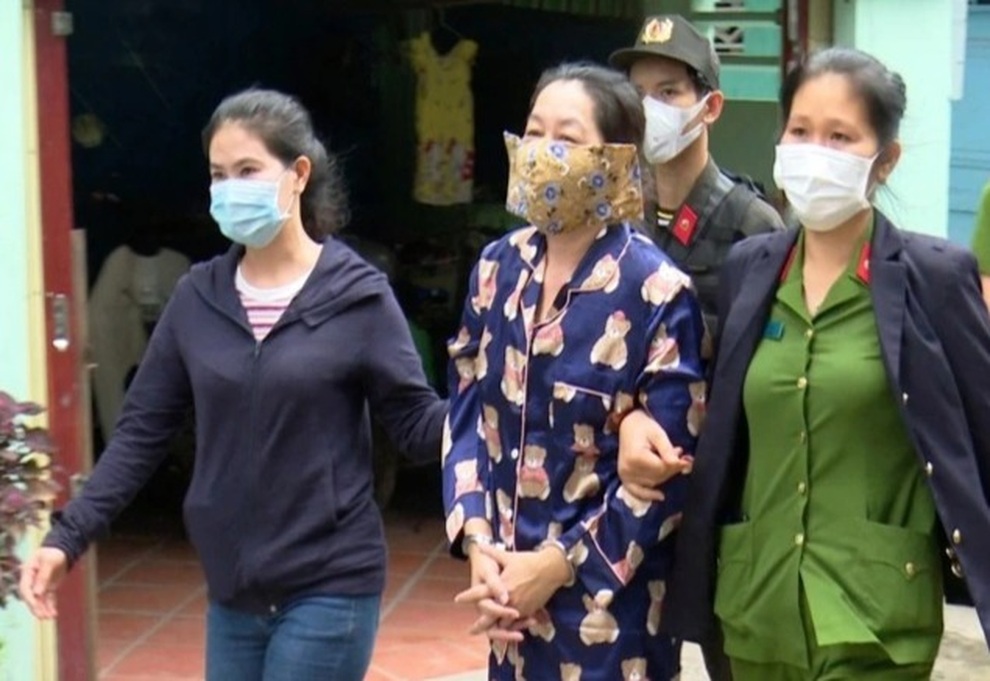 Khám nhà bà trùm Mười Tường, thu 36 kg vàng và hơn 1,2 triệu USD - 1 Khám nhà bà trùm Mười Tường, thu 36 kg vàng và hơn 1,2 triệu USD - 1