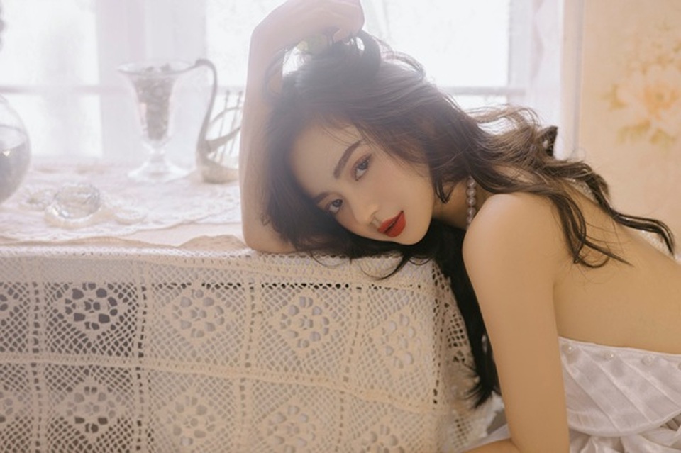 Hot girl 9X gợi cảm hút hồn, tuyển bạn trai chỉ cần đẹp là được - 7 Hot girl 9X gợi cảm hút hồn, tuyển bạn trai chỉ cần đẹp là được - 7