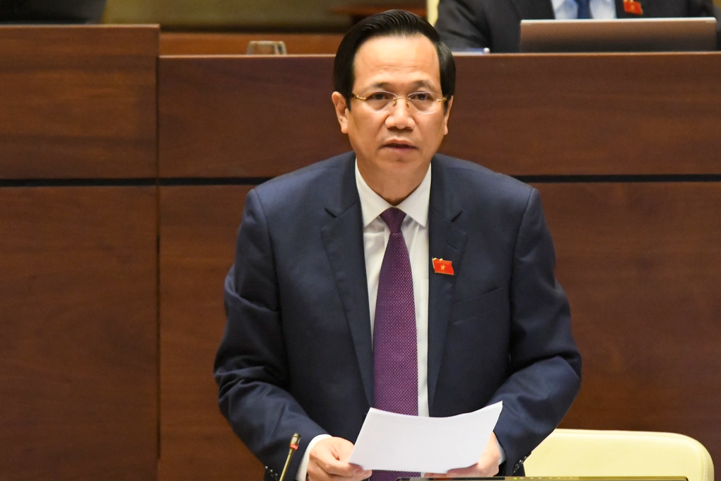 Quốc hội bước vào phiên chất vấn, Bộ trưởng Đào Ngọc Dung đăng đàn đầu tiên - 1 Quốc hội bước vào phiên chất vấn, Bộ trưởng Đào Ngọc Dung đăng đàn đầu tiên - 1