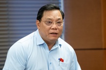 "Thuốc giả, bác sĩ giả, chỉ con tôi chết là thật"