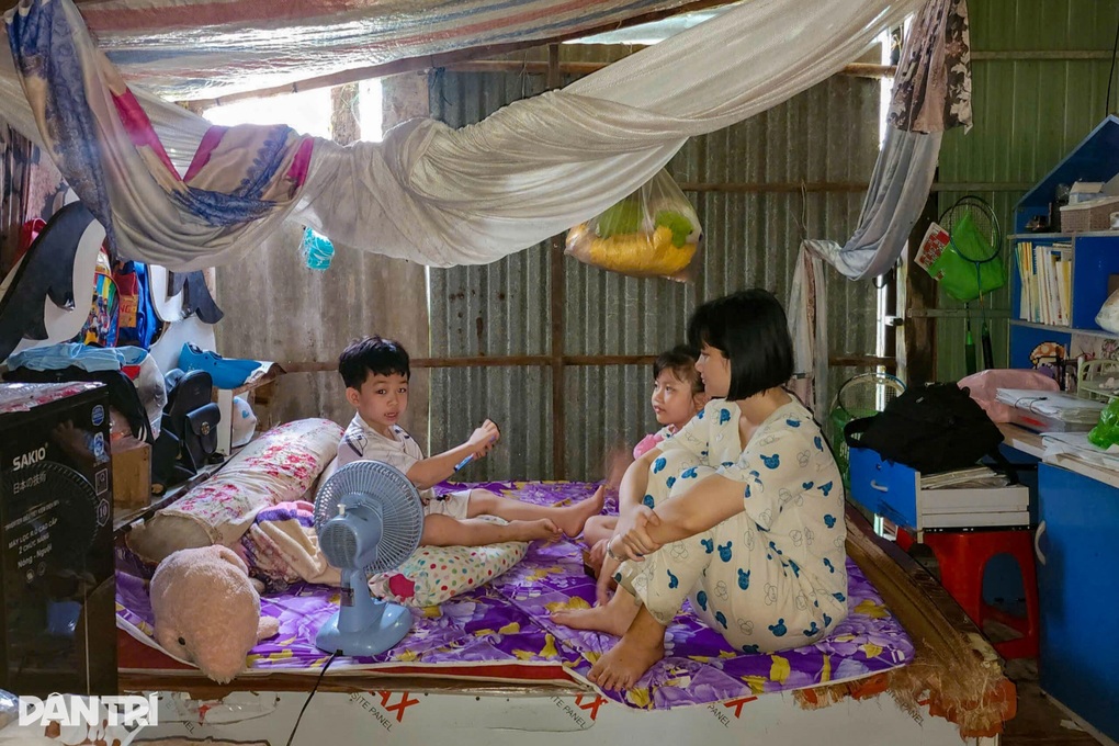 Lời khẩn cầu của người mẹ bị ung thư giai đoạn 4, sợ 3 con thơ thất học - 3