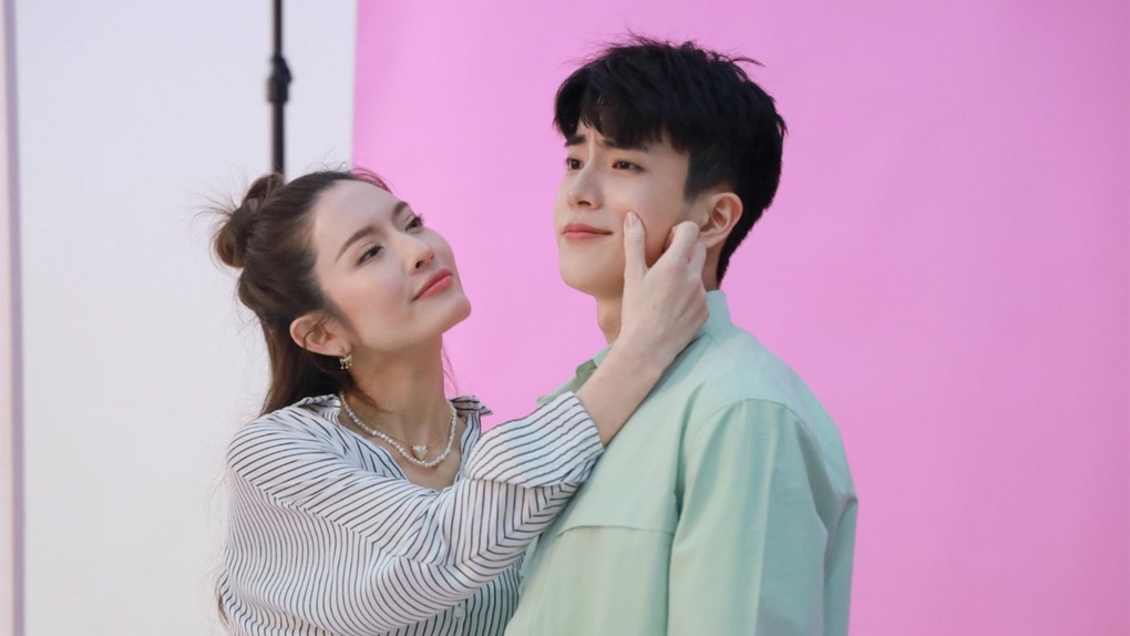 Bộ đôi diễn viên gây sốt trong phim Thái Trạm kế tiếp là hạnh phúc - 1 Bộ đôi diễn viên gây sốt trong phim Thái Trạm kế tiếp là hạnh phúc - 1