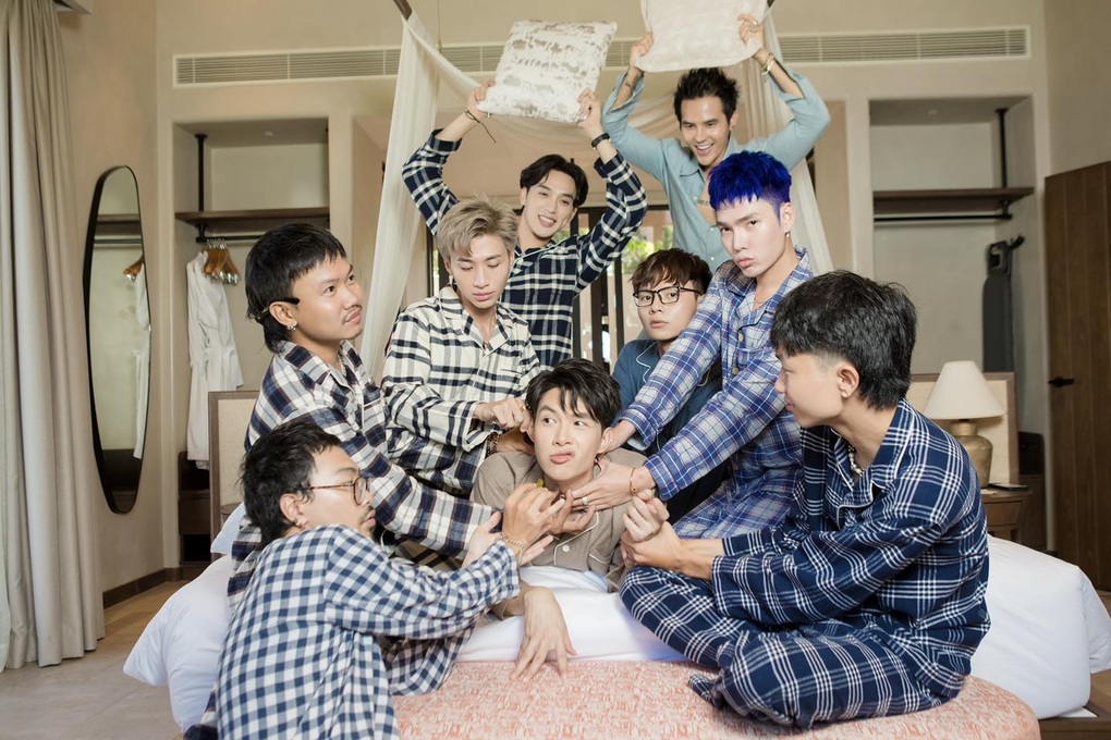 Diệu Nhi cầu cứu Trấn Thành trong tiệc độc thân trước thềm đám cưới - 6 Diệu Nhi cầu cứu Trấn Thành trong tiệc độc thân trước thềm đám cưới - 6