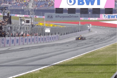 Đua F1 chặng 9: Verstappen thắng tuyệt đối, Hamilton tiếp tục gây thất vọng