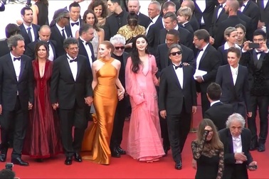 Phạm Băng Băng sánh đôi cùng Will Smith dự LHP Cannes 2017