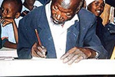 “Cụ” học sinh tiểu học 88 tuổi thôi học