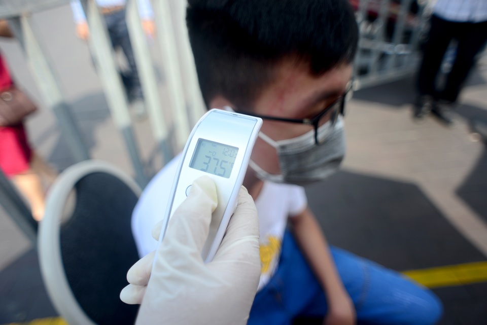 Hoạt động của người dân cả nước sáng ngày đầu năm mới Tân Sửu - 4