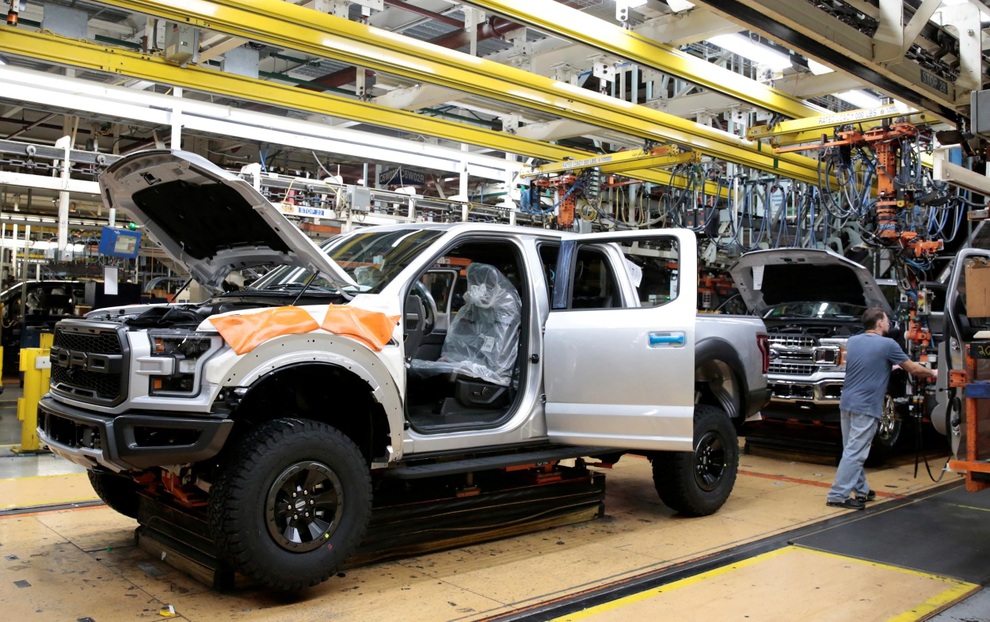 Ô tô điện F-150 Lightning đốt hàng chục tỷ USD của Ford - 4 Ô tô điện F-150 Lightning đốt hàng chục tỷ USD của Ford - 4