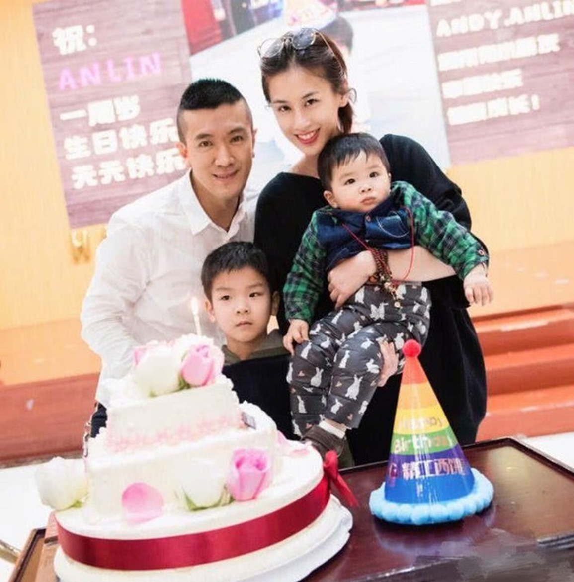 Mỹ nhân từng được Châu Tinh Trì nâng đỡ mất sự nghiệp vì làm tiểu tam - 6 Mỹ nhân từng được Châu Tinh Trì nâng đỡ mất sự nghiệp vì làm tiểu tam - 6