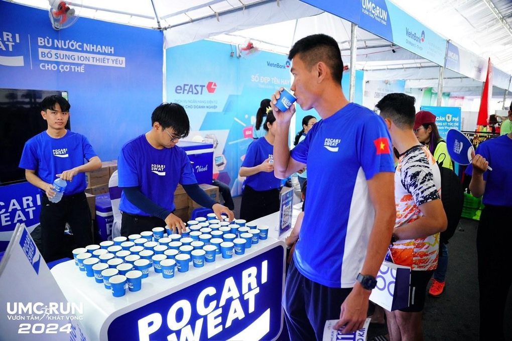 Hứa Thuận Long lần đầu giành vị trí top 1 cự ly 30km tại UMC Run 2024 - 4 Hứa Thuận Long lần đầu giành vị trí top 1 cự ly 30km tại UMC Run 2024 - 4