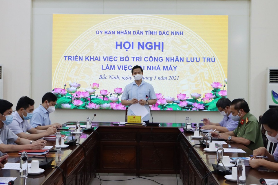 Doanh nghiệp phải bố trí chỗ ở tạm cho người lao động trong khu vực nhà máy - 1 Doanh nghiệp phải bố trí chỗ ở tạm cho người lao động trong khu vực nhà máy - 1