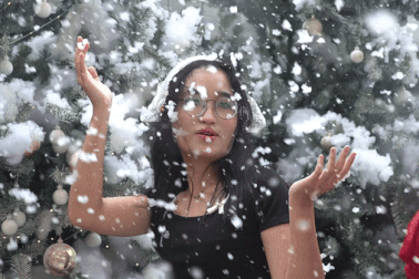 Giới trẻ đổ xô check-in "thị trấn mùa đông" tại TPHCM