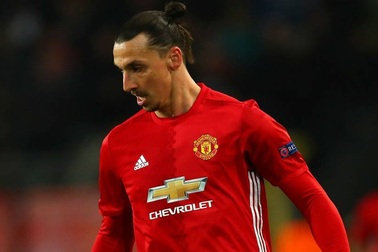Ibrahimovic chơi đẹp, từ chối hợp đồng 13 triệu bảng từ MU