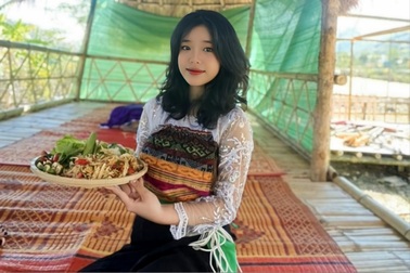 Thanh niên tay ngang làm du lịch, bắt vườn cây bỏ hoang "đẻ" ra tiền