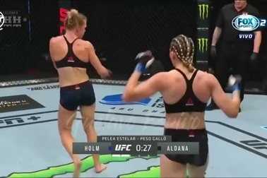 Nữ võ sĩ thề sẽ rửa hận sau khi bị đối thủ đánh bại cay đắng