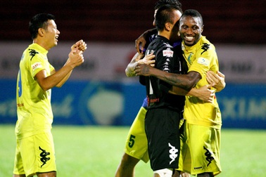 Hà Nội T&T chính thức vô địch V-League 2013