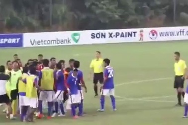 Cầu thủ U19 Đông Timor và U19 Malaysia xô xát sau trận đấu