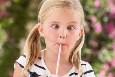 Hơn 40% trẻ bị ngộ độc nước tăng lực