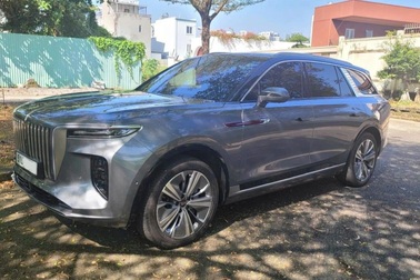 "Rolls-Royce Trung Quốc" ít sử dụng, đi 2 năm mất nguyên một chiếc Camry