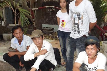 Công nhân tố bị ca trưởng người Trung Quốc đánh bằng tuýp sắt