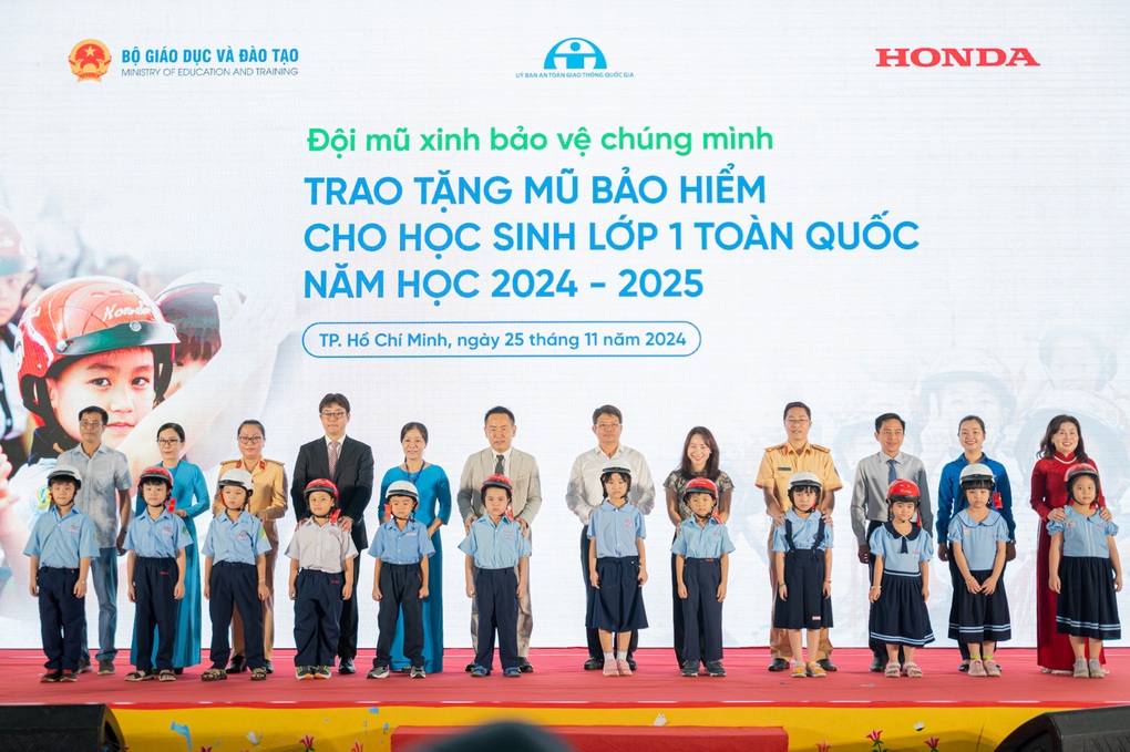 Honda Việt Nam nhận giải thưởng Rồng Vàng - 4 Honda Việt Nam nhận giải thưởng Rồng Vàng - 4