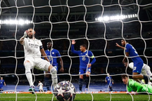 HLV Carlo Ancelotti: "Trận đấu với Chelsea vẫn chưa kết thúc"