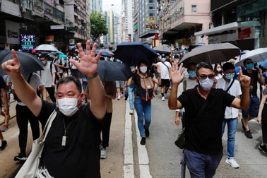 Hạ viện Mỹ thông qua dự luật trừng phạt các ngân hàng Trung Quốc