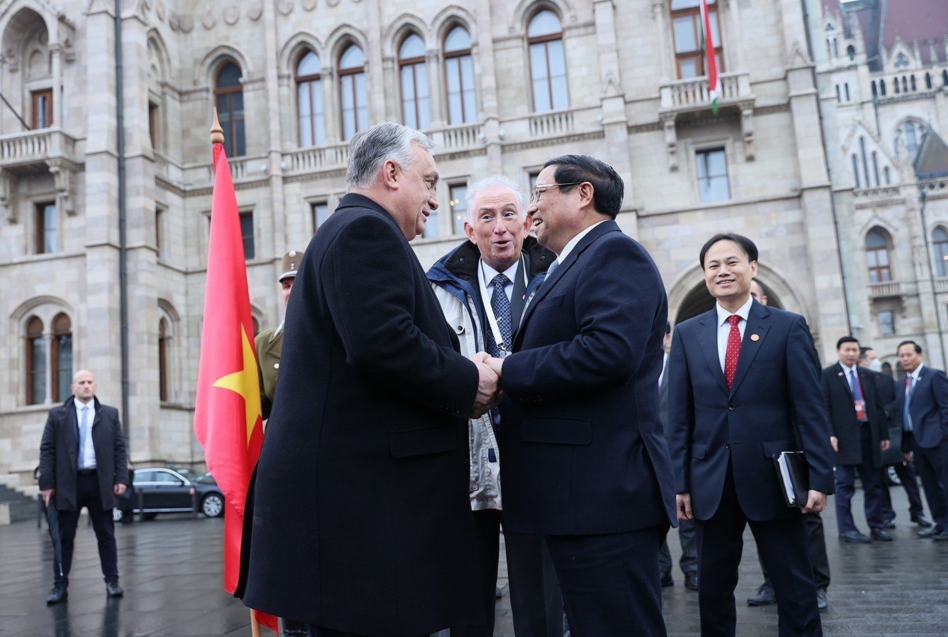 Lễ đón chính thức Thủ tướng Phạm Minh Chính tại Hungary - 6 Lễ đón chính thức Thủ tướng Phạm Minh Chính tại Hungary - 6