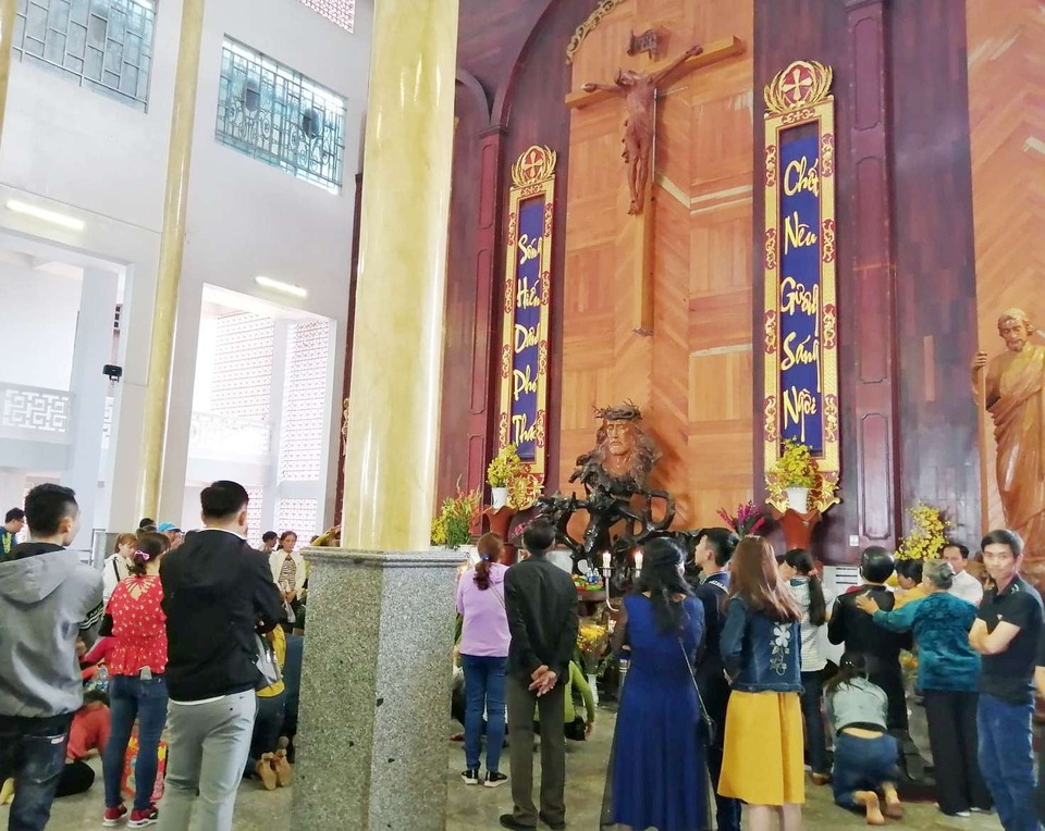 Bạc Liêu: Du khách tấp nập về Thánh đường lớn nhất ĐBSCL ngày đầu năm - 16 Bạc Liêu: Du khách tấp nập về Thánh đường lớn nhất ĐBSCL ngày đầu năm - 16