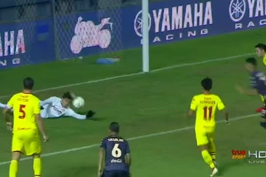 Sau King’s Cup, Xuân Trường bị “bỏ rơi” ở Buriram United