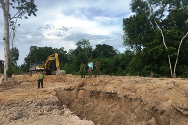 Bắt hàng chục đối tượng khai thác khoáng sản trái phép ở Phú Quốc