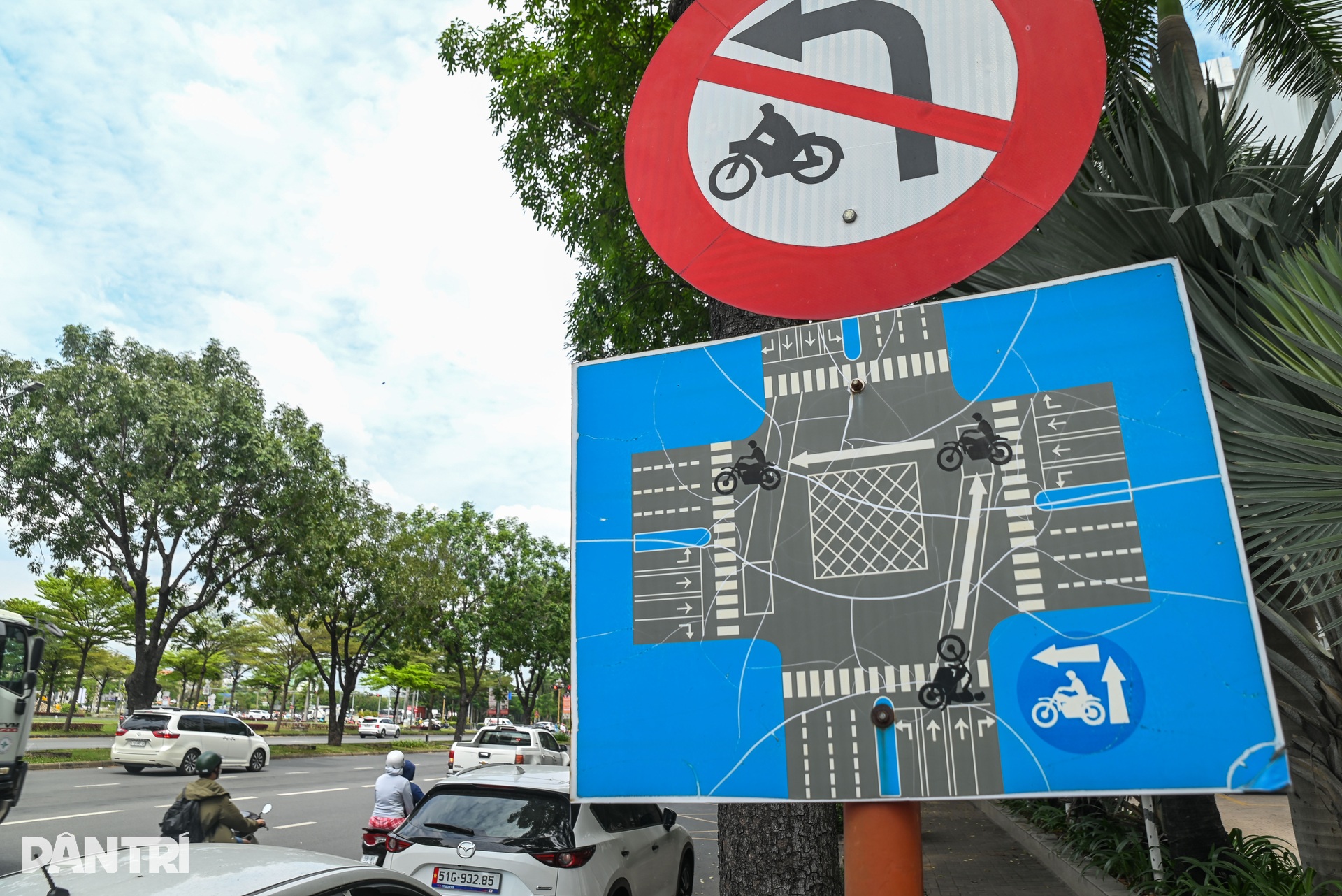 Ma trận biển báo giao thông đánh đố tài xế ở TPHCM - 11 Ma trận biển báo giao thông đánh đố tài xế ở TPHCM - 11
