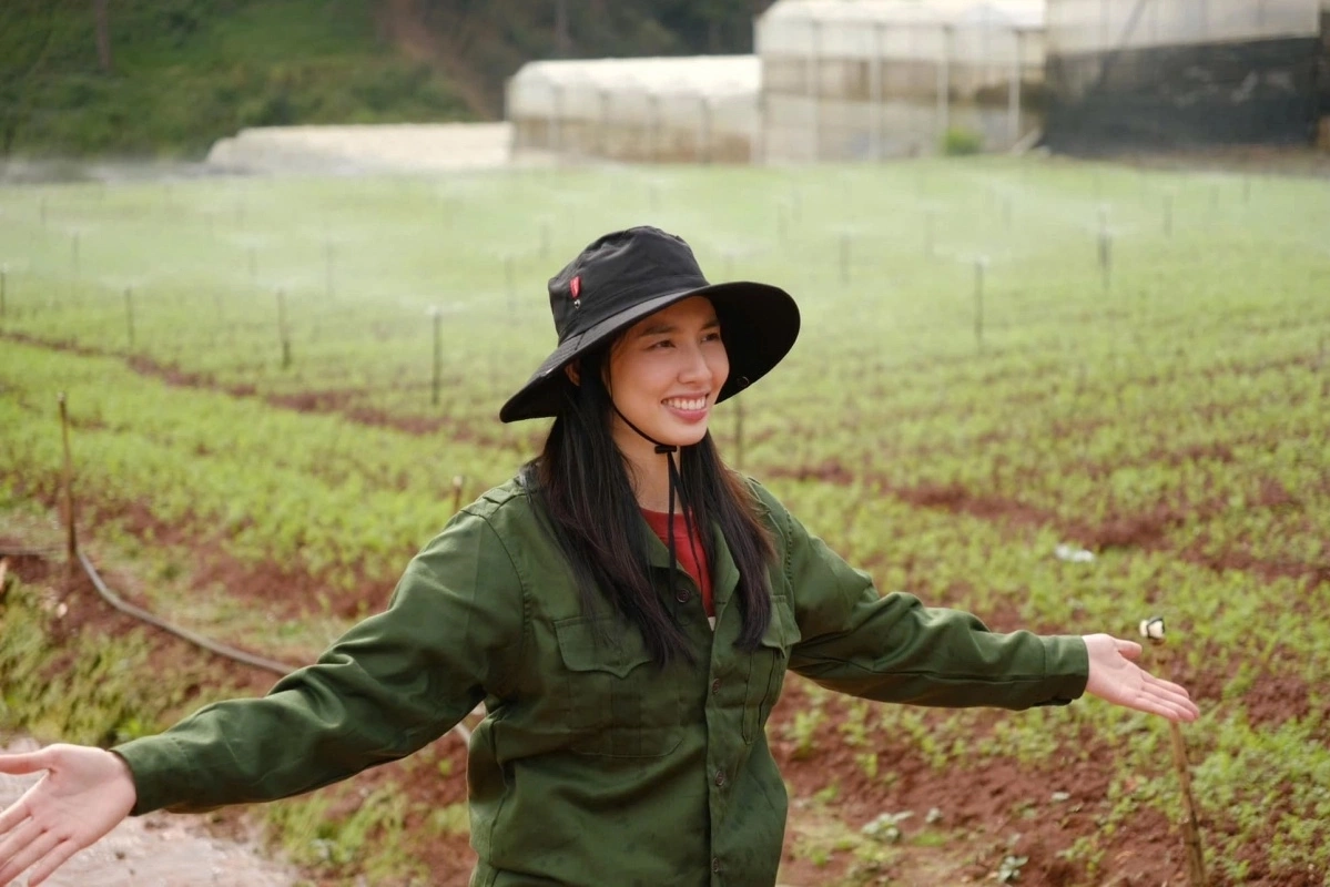 Hoa hậu Thùy Tiên bị bắt: Vỏ bọc vô can của cổ đông sở hữu 30% cổ phần - 1