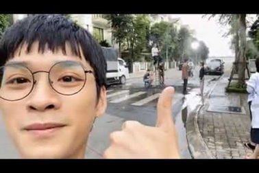 Phía sau cảnh hôn nồng cháy của Lâm – Hân trong tập cuối “Nhà trọ Balanha”