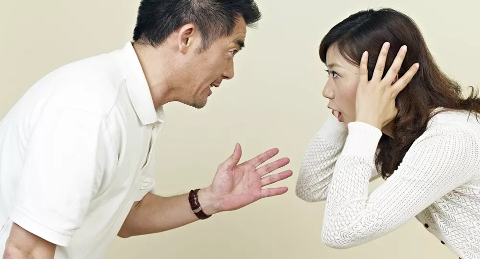 Sự nguy hiểm trong việc lây nhiễm virus corona khi trò chuyện - 1 Sự nguy hiểm trong việc lây nhiễm virus corona khi trò chuyện - 1